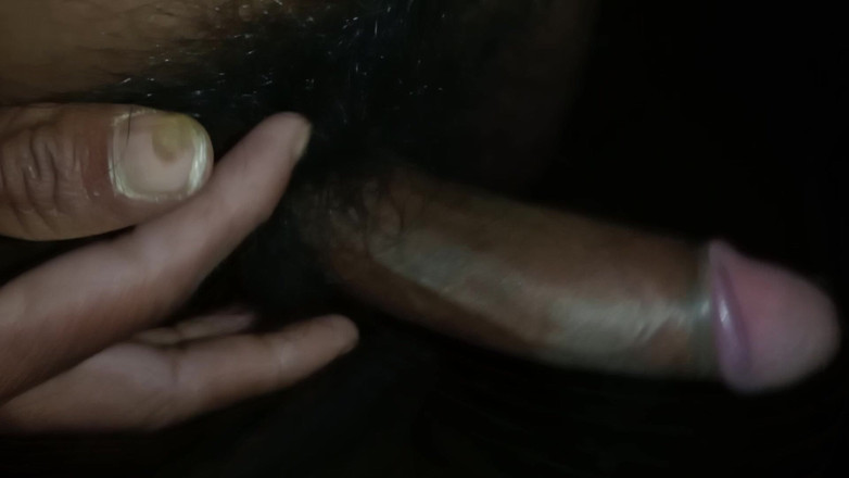 vijay Yadav: Une desi de 9 pouces de long se masturbe