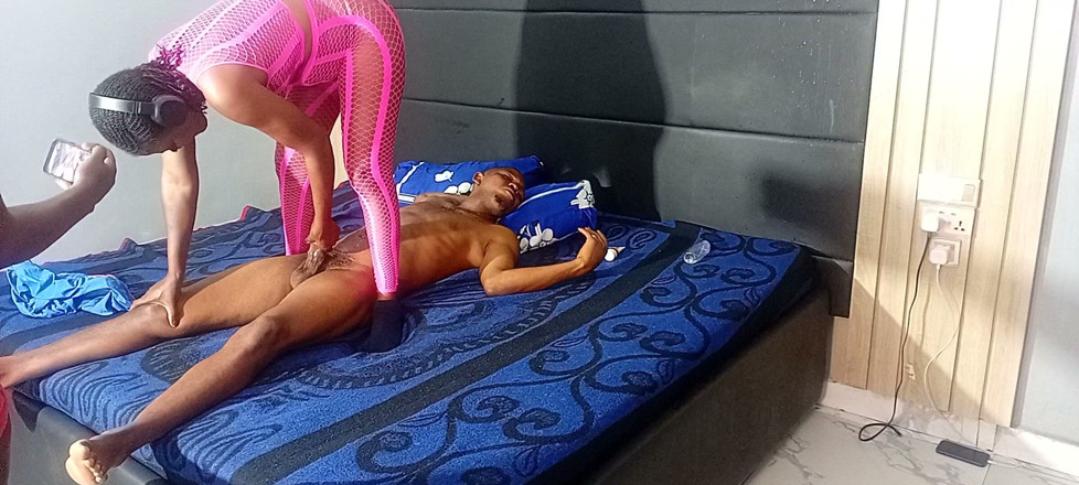 NATHANXBUSH: Jalang buruk dalam pantyhose merah jambu menunggang zakar besar