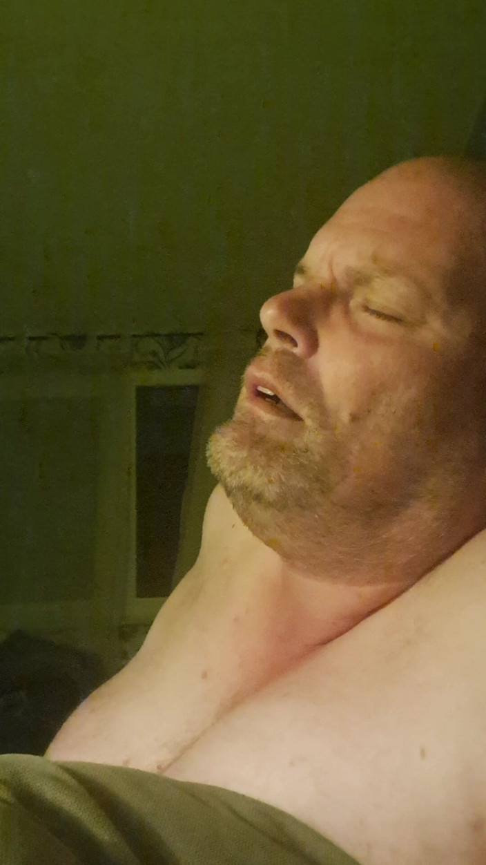 Fickspecht: The Slut's Dildo Training Continues