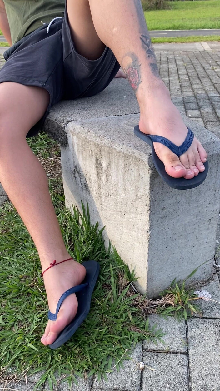 Mr Feet Colombia: Embrasse La Plante De Mes Pieds Comme Si C’était Ton...