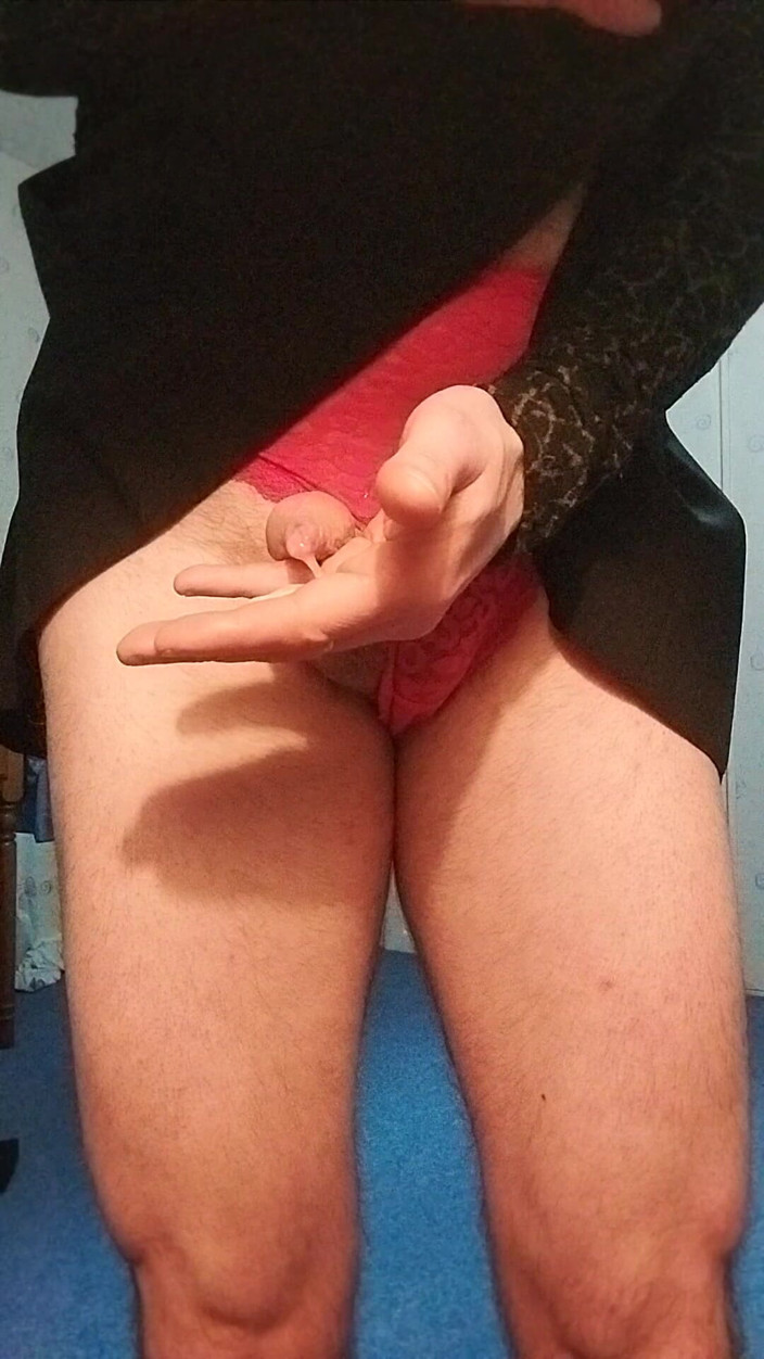 Cindy Belfast: Pleated Skirt Sissy Cums in Panties for You