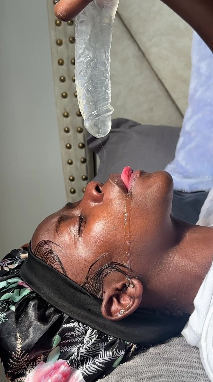 Chickysue: Thổi kèn chậm