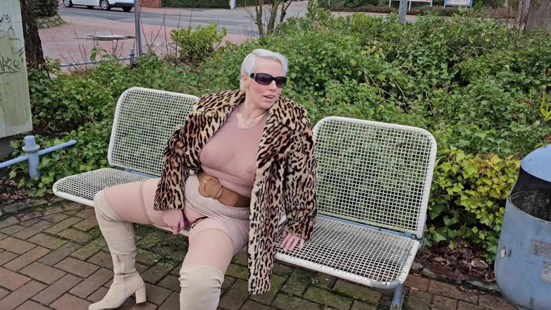UserBitch1: In the Middle of the City