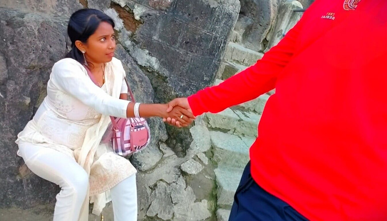 Premi pooja: Indická prsa Suking &amp; Bhabhi krásná kundička ukazování - Neznámá dívka na...