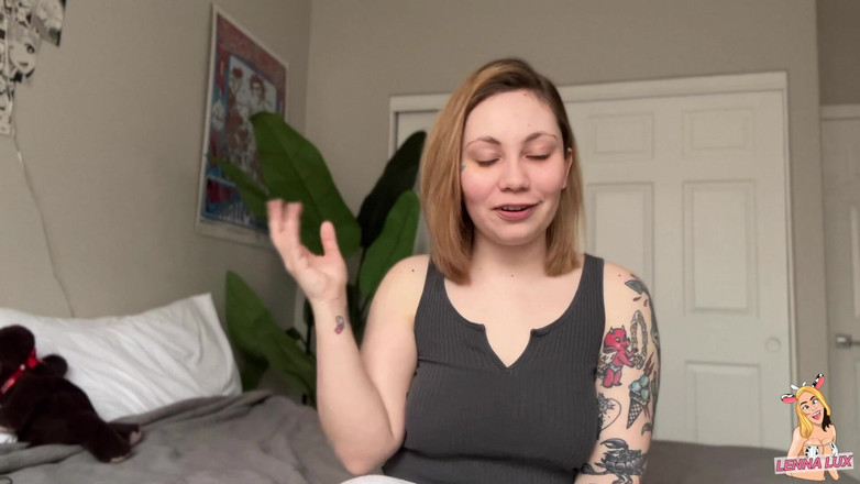 Lenna Lux: Stiefzus fantaseert over je vunzige praat