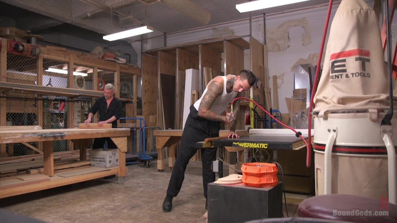 KINK men: Serie di condannati - "in prigione, sarebbe la mia cagna!"