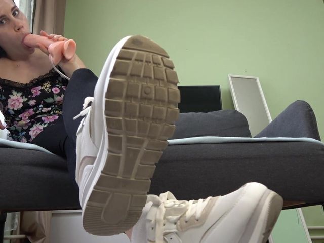 Anna Shows the Soles of Her Sneakers and Sucks a Dildo (Anna Sky)