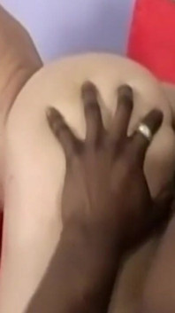 대물 흑인 대물 자지 딜도로 뻗어있는 털이 무성한 보지