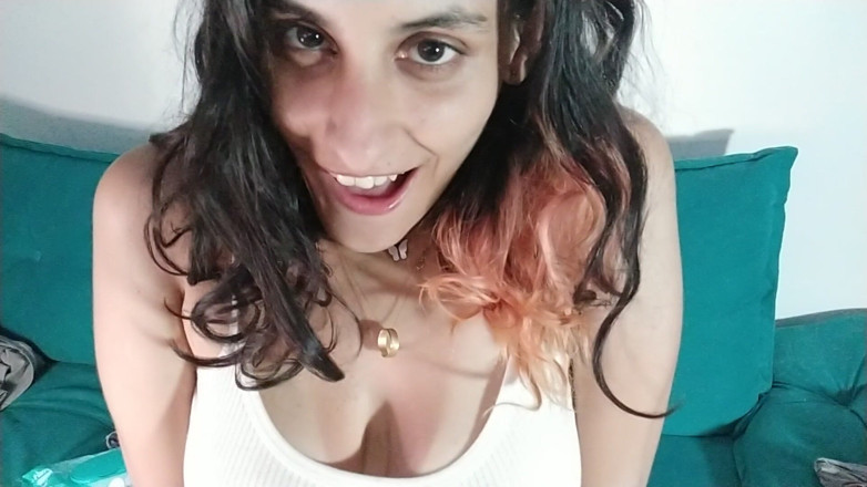 Ms Candy Bunny: Gâdilă-mi picioarele 2