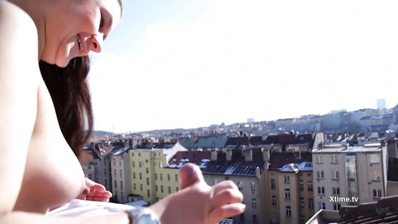 Andrea Dipre Channel: Andrea Dipre outdoor-blowjob auf dem dach in Prag