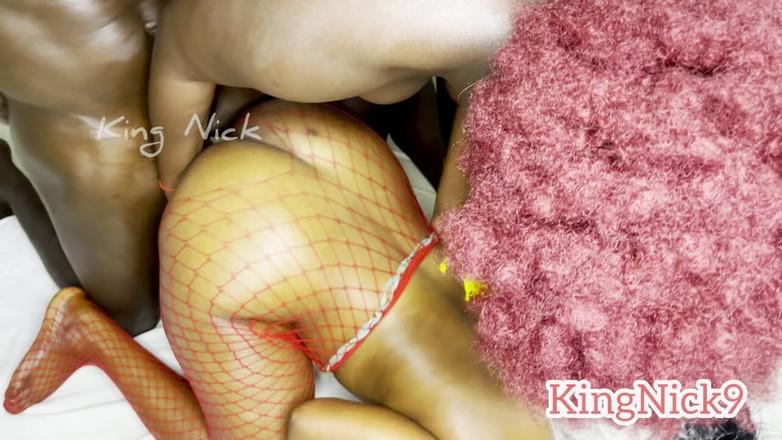 King Nick: 妻の友人がスリーサムのパート2(2)ファイナルに加わりました