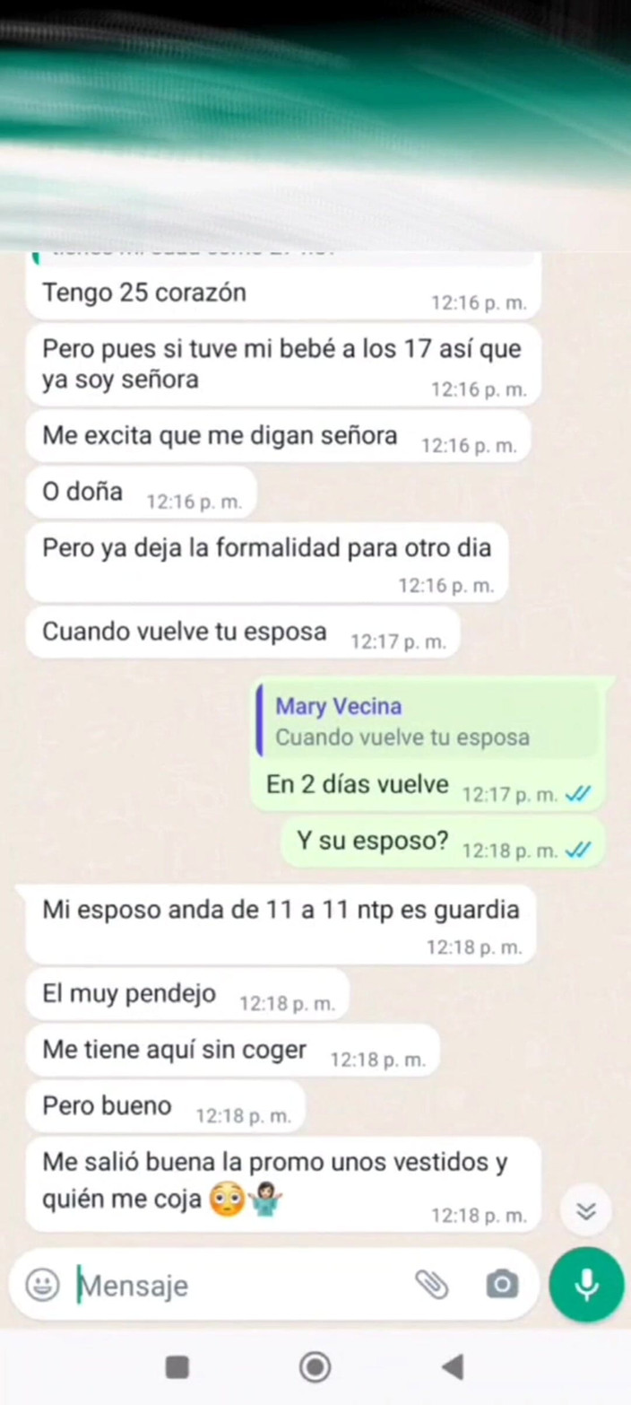 Mexicasero: 발정난 라틴계 여자 이웃 메리가 나에게 사진을 보냈어