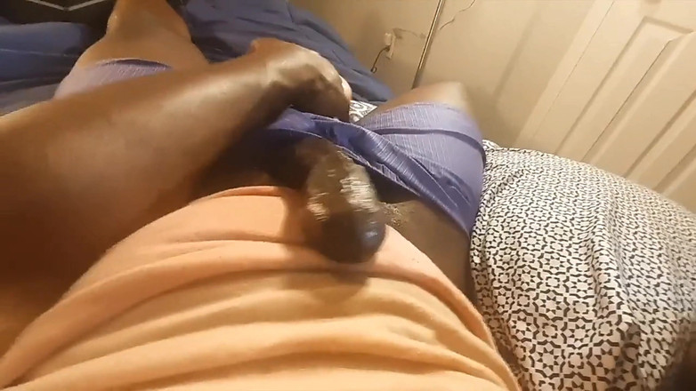 Big black cock BBCee: Đuốc solo thủ dâm xuất tinh mạnh