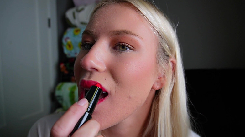 Keeks3005: Red Lipstick Kisses