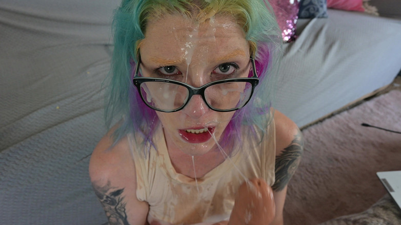 Miss Ellie Roleplay: Prosím, nešukej pryč