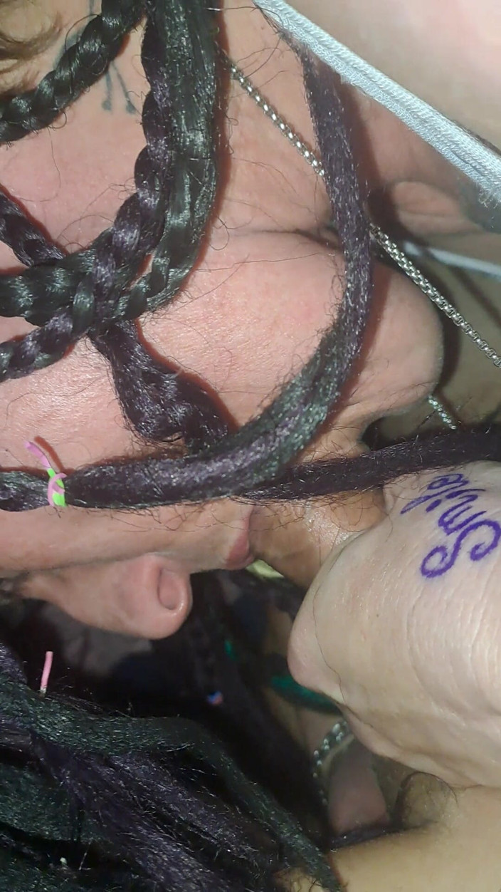 Drkn3ss: Mutual Masturbation