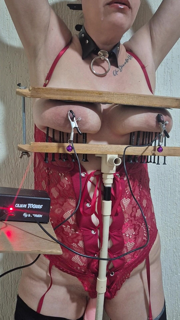 Submissive Susanna: Electricity in My Nipples
