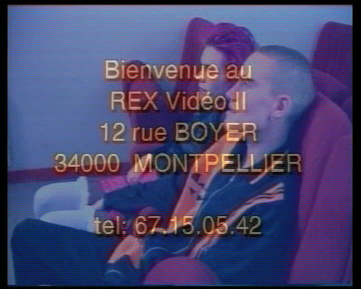 Under German Roofs: Německá amatérka s děvkami nadržená pro ptáka, část 9