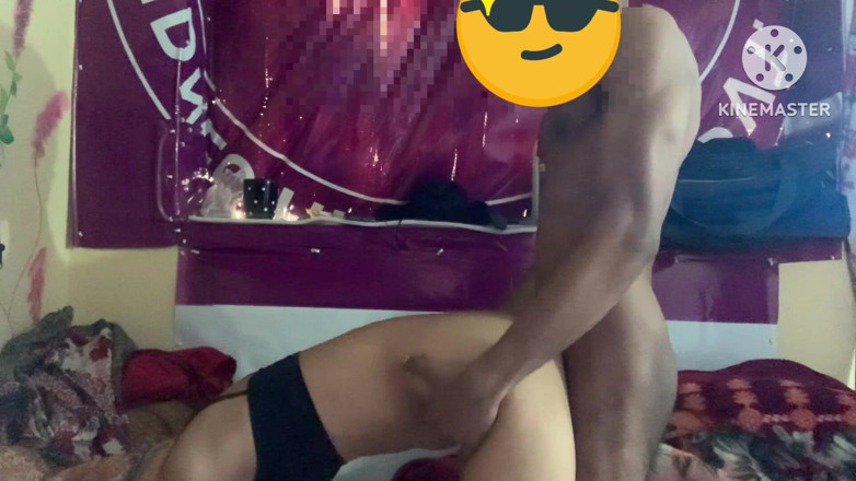 Jackxx: Linda novia india gime ruidosamente