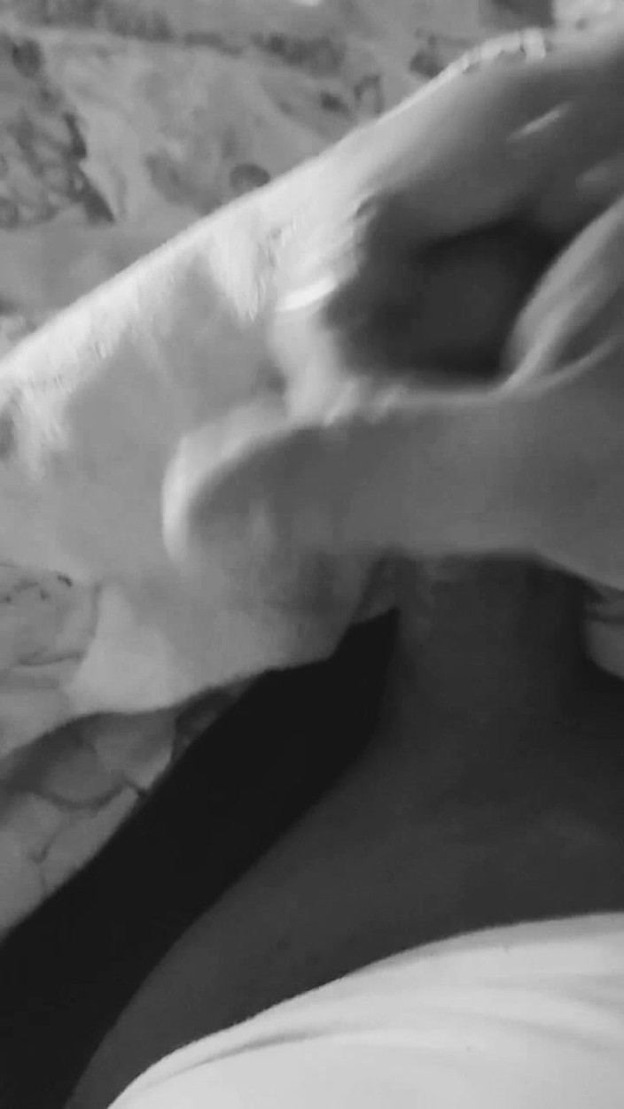 BB inneuhier: Koukání na porno, vzrušování