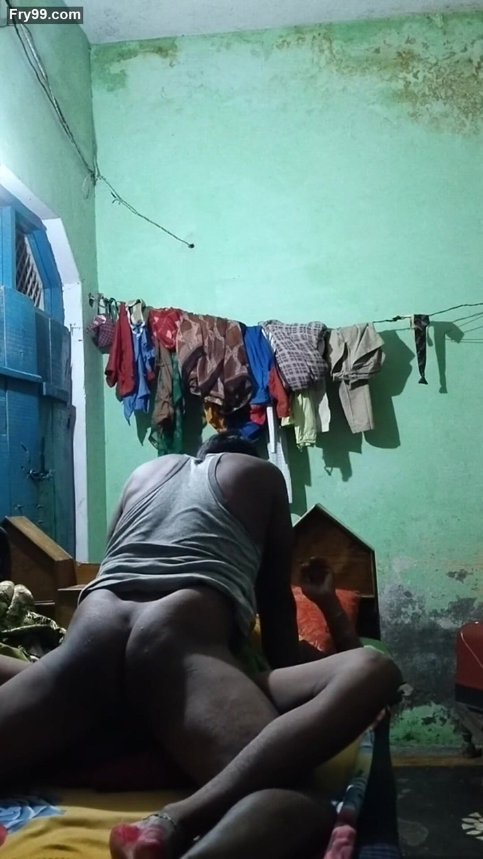 YangZi 69: Leck meine muschi und fick mich, ich bin im moment...