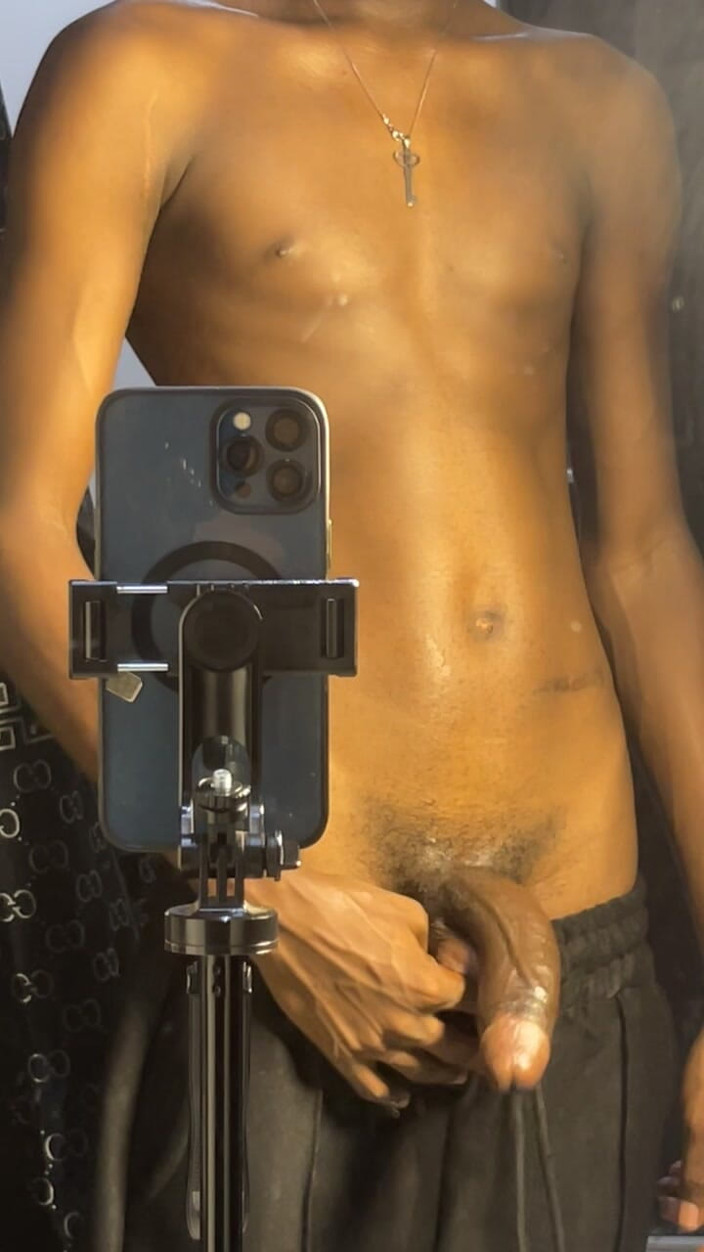 Aded-Toxic: Smal twink show stor kuk