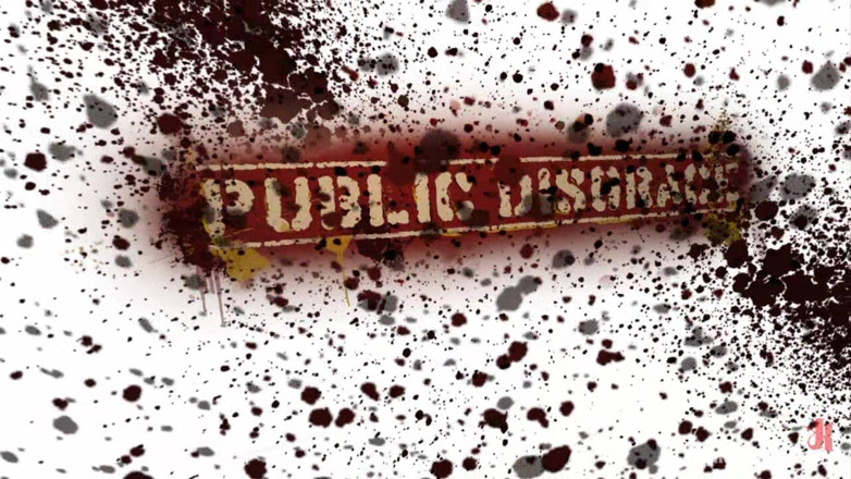 Public Disgrace by Kink: Blonďatá pornohvězda s velkými prsy je ošukaná do zadku v...