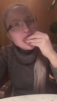 Asmr diner in restaurant
