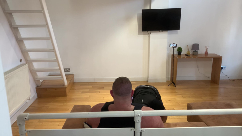 Jack stacked: पैरों के गुलाम के साथ बूट और पैरों वाली हनी पूजा