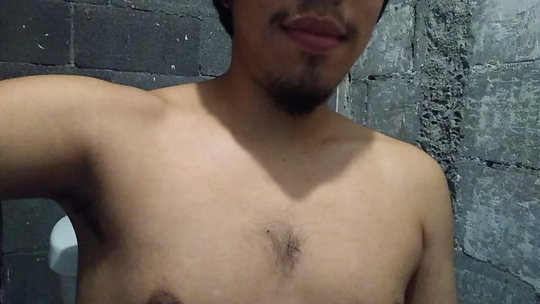 AlexAlejandro13: Băiatul tău rușinos pe coardă