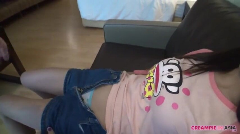 Creampie In Asia: Dziewczyna, szczupła i wysoka jak tryb, skutecznie oklep i pełne...