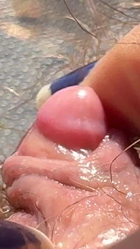 Amateur Hairy Girl Mastubates in Closeup with Huge Clit