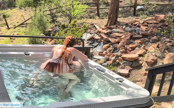 RedQueen: Wiele podwodnych creampies Oral &amp; Pussy - Outdoor Jacuzzi Sex with Curvy...