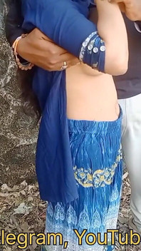 Blowjob Sex Inside of Deep Jungle