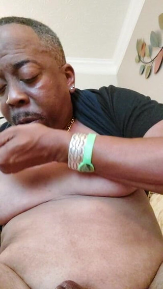 Sinzon The Attention Whore: Byla to minuta