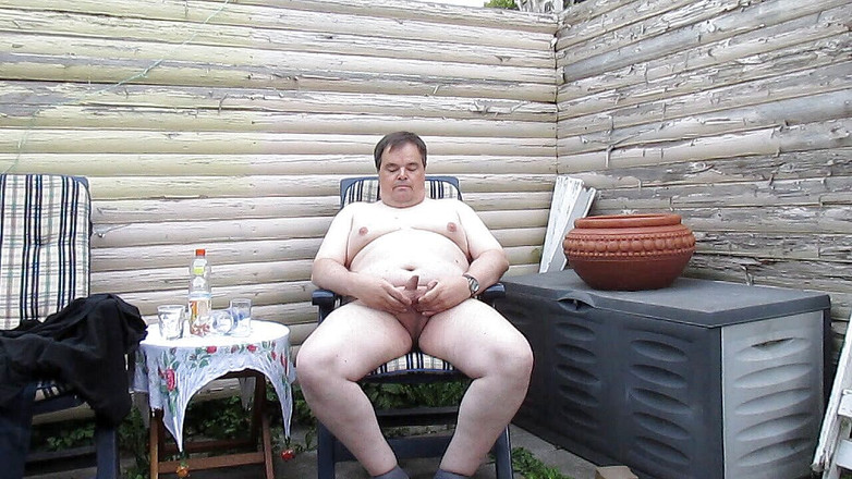 Holger1963: Holger Jahnke कपड़े उतारती है और लंड हिलाती है