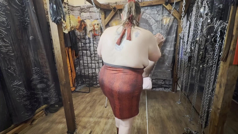 Aaexperiencesltd: Bagian 3:- booboo dihukum sama pacarnya sama domina satana