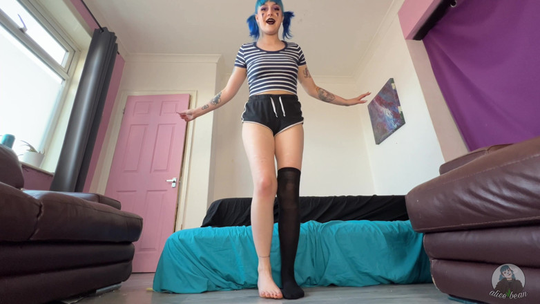 Alice Bean: Giantess Crush