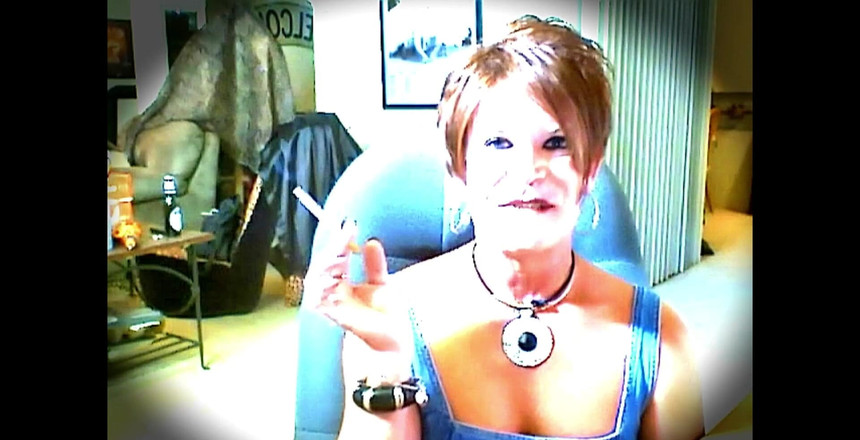 FemmeCheri120: Göğüslerim sandcastle en-drab'a vuracak kadar küçükken Arka tarafta komik bir...