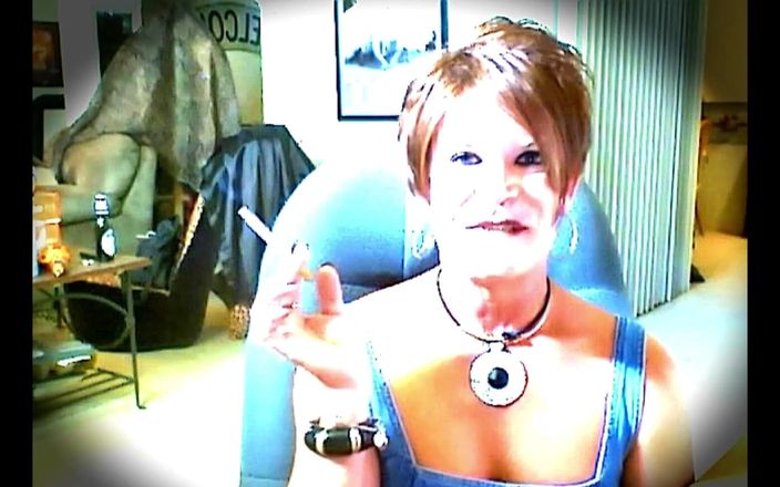 FemmeCheri120: Nadine Wig Smoking Vids s zábavným překvapením na konci zpět...