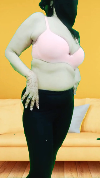 TestyFoundation: 热辣的印度妻子玩弄她的阴户甜美