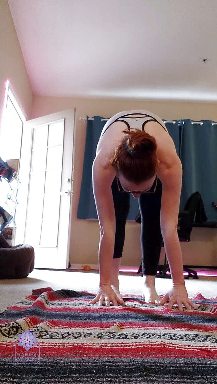 Dahlia Wolf: Senaman spandeks 1