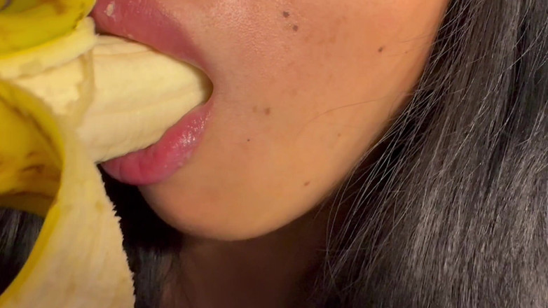 Asmr_mouth: Deepthroat Banana