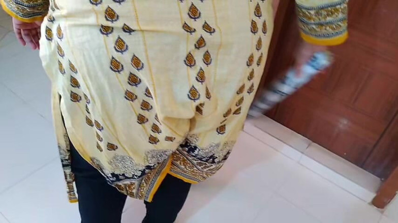 Aria Mia: パンジャブ系のホットメイドが私の部屋を掃除し、その後妻が今日家にいなかったのでアナルセックスをしました