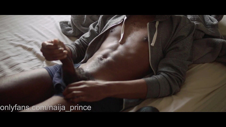 Nigerian Prince: 曲线大黑屌 在 60fps 中大量射精