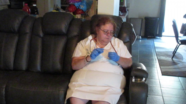 BBW nurse Vicki adventures with friends: Nurse Vicki gives Breanna Her shot in ass and