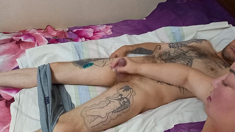 Zona901: Trekt mijn lul af en kijkt naar de uitbarsting van...