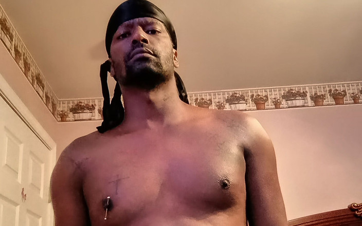 Marcus Shakur: 突き刺す