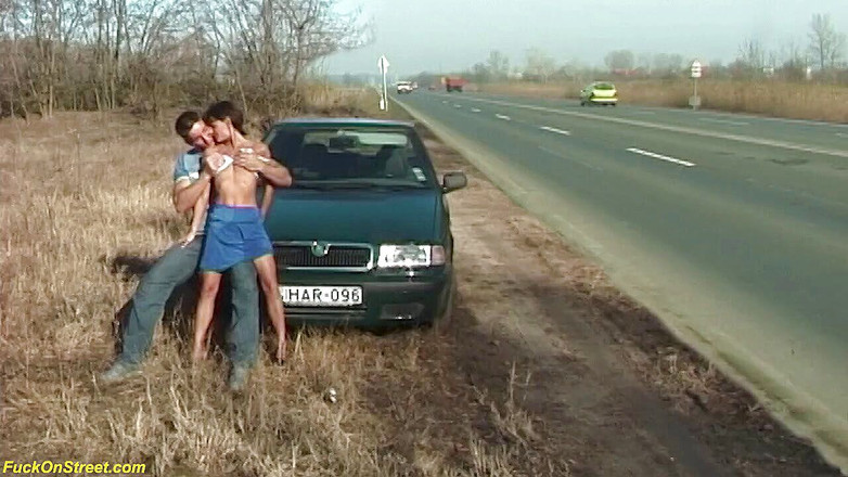 Goldwin pass: Extrémní nadržený pár šuká na ulici