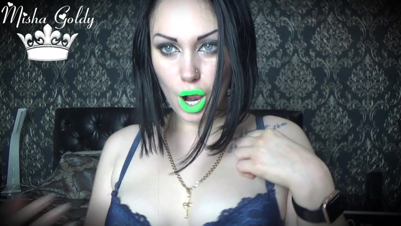 Goddess Misha Goldy: Venerarea sclavului ruj verde cu neon